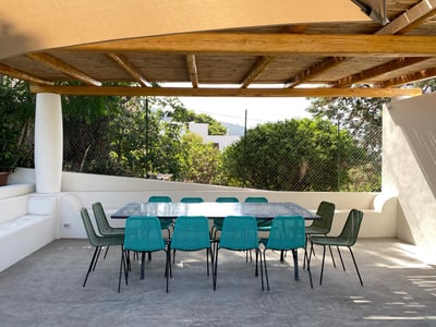 Luxury Villa Photo #11
