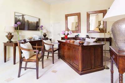 Luxury Villa Photo #13