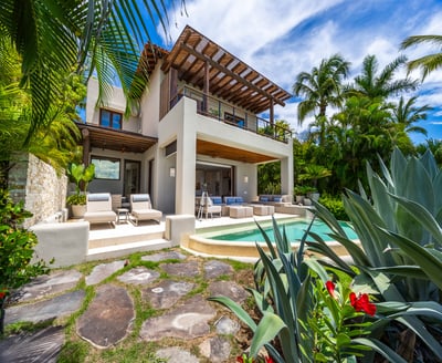 Luxury Villa Photo #5