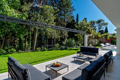 Luxury Villa Photo #15