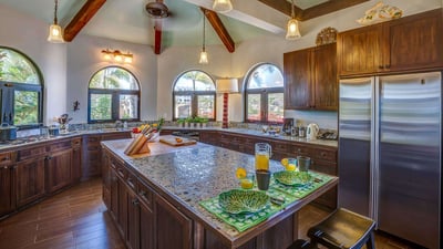 Luxury Villa Photo #13