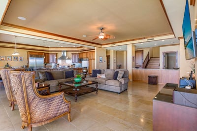 Luxury Villa Photo #18