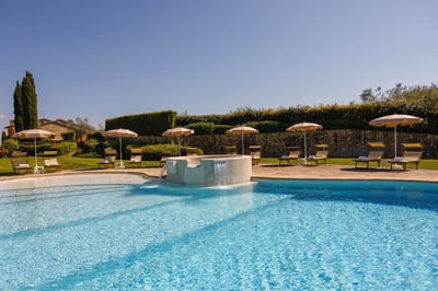 Luxury Villa Photo #5