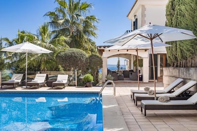 Luxury Villa Photo #5