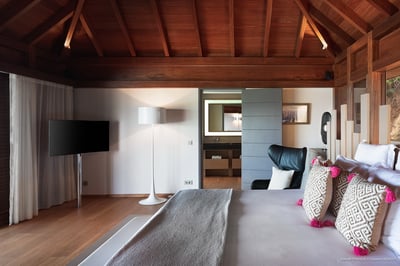 Luxury Villa Photo #22