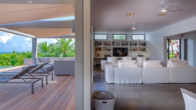 Luxury Villa Photo #30
