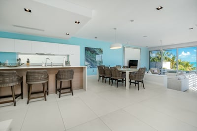 Luxury Villa Photo #10