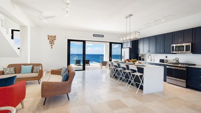 Luxury Villa Photo #8