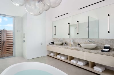 Luxury Villa Photo #23