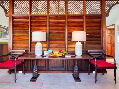 Luxury Villa Photo #3