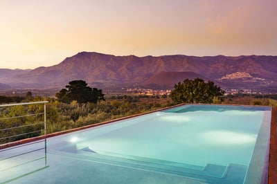 Luxury Villa Photo #7