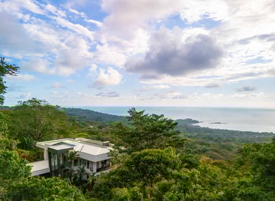 Luxury Villa Photo #7