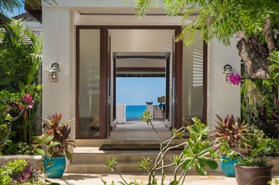 Luxury Villa Photo #8