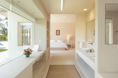 Luxury Villa Photo #37