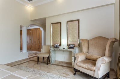 Luxury Villa Photo #22