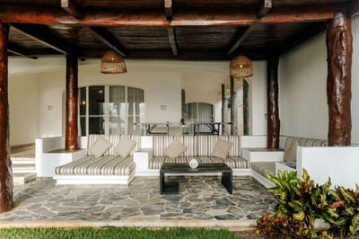 Luxury Villa Photo #18