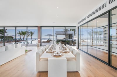 Luxury Villa Photo #13