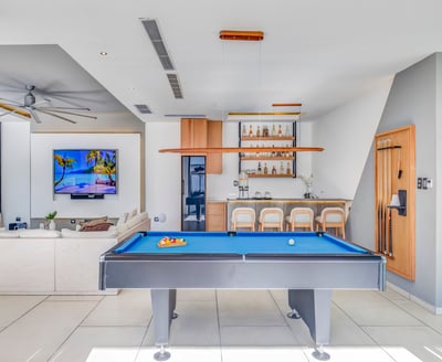 Luxury Villa Photo #29