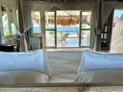 Luxury Villa Photo #37