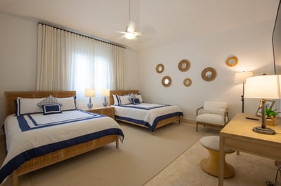 Luxury Villa Photo #27