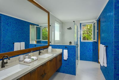 Luxury Villa Photo #23