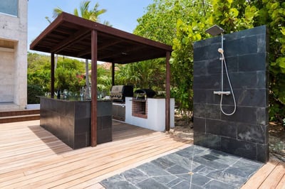Luxury Villa Photo #13