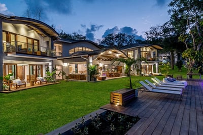 Luxury Villa Photo #16