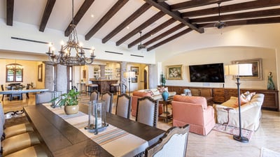 Luxury Villa Photo #45
