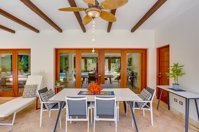 Luxury Villa Photo #10