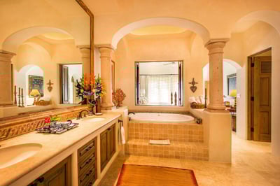 Luxury Villa Photo #20