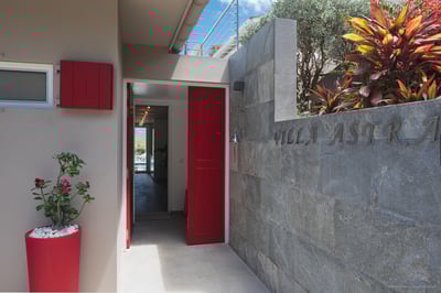 Luxury Villa Photo #12