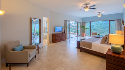 Luxury Villa Photo #61