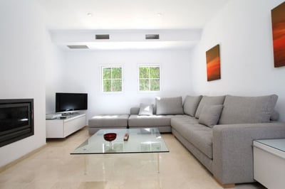 Luxury Villa Photo #12