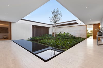 Luxury Villa Photo #21