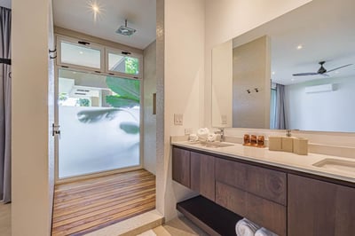Luxury Villa Photo #51