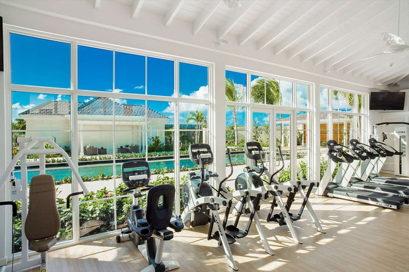 2 BDM Oceanfront Suite with Study at The Shore Club