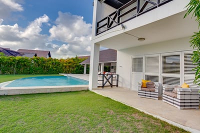 Luxury Villa Photo #4