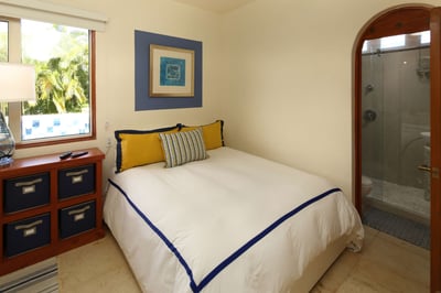 Luxury Villa Photo #22