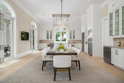 Luxury Villa Photo #32