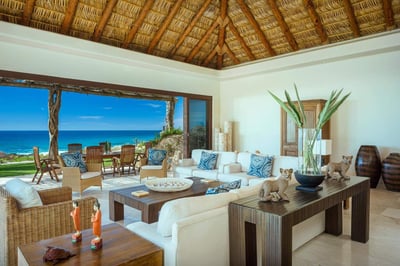 Luxury Villa Photo #27