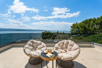 Luxury Villa Photo #15