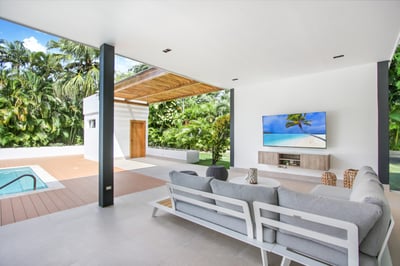 Luxury Villa Photo #12