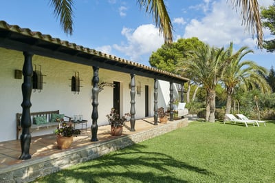 Luxury Villa Photo #11