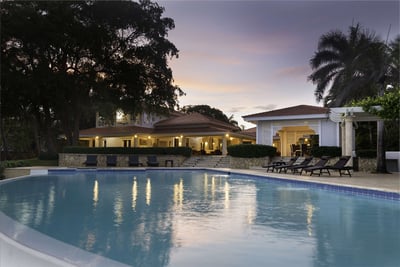 Luxury Villa Photo #3