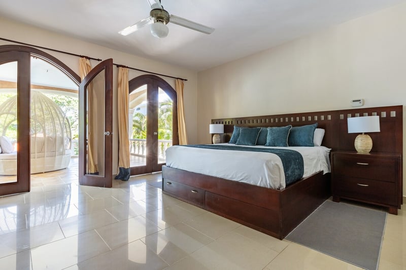 Colonial Beach Villa