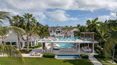 Luxury Villa Photo #29