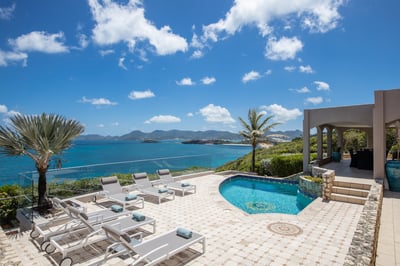 Luxury Villa Photo #2