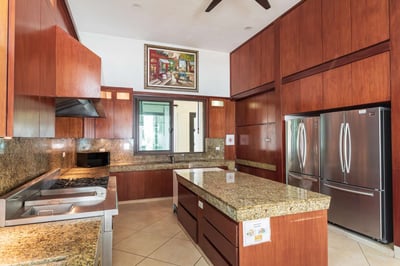 Luxury Villa Photo #30