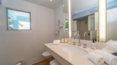 Luxury Villa Photo #51