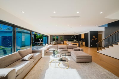 Luxury Villa Photo #34